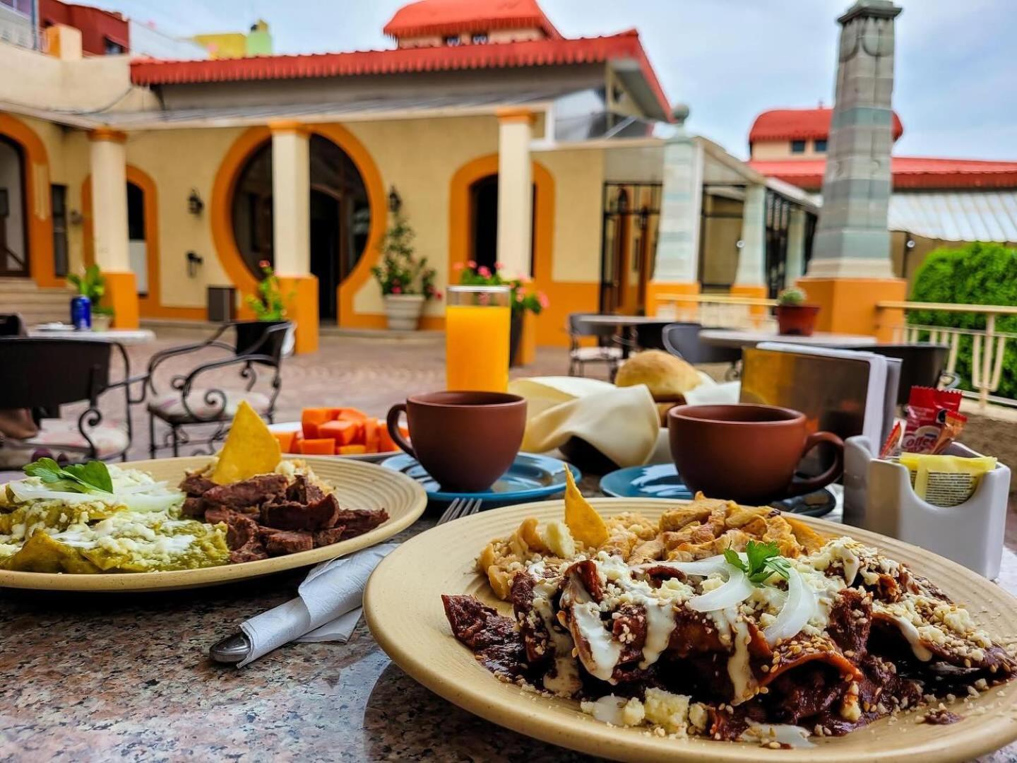 Hotel Paseo De La Presa